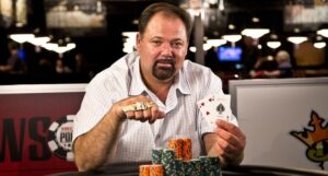 Ted Gillis Bests John Hennigan For WSOP Bracelet