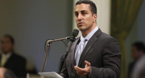 California Lawmaker Eyes Changes To I-Poker Bill