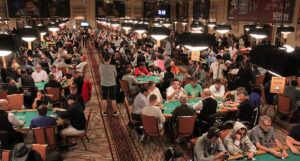 1,716 Turn Out For 2015 WSOP Main Event Day 1B