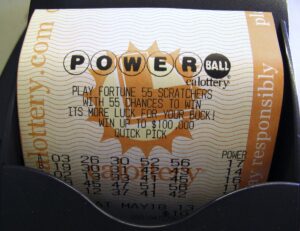 Country Eyeing Record $1.5 Billion Powerball Jackpot