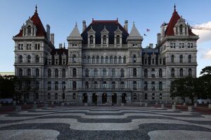 New York Online Poker Bill Advances