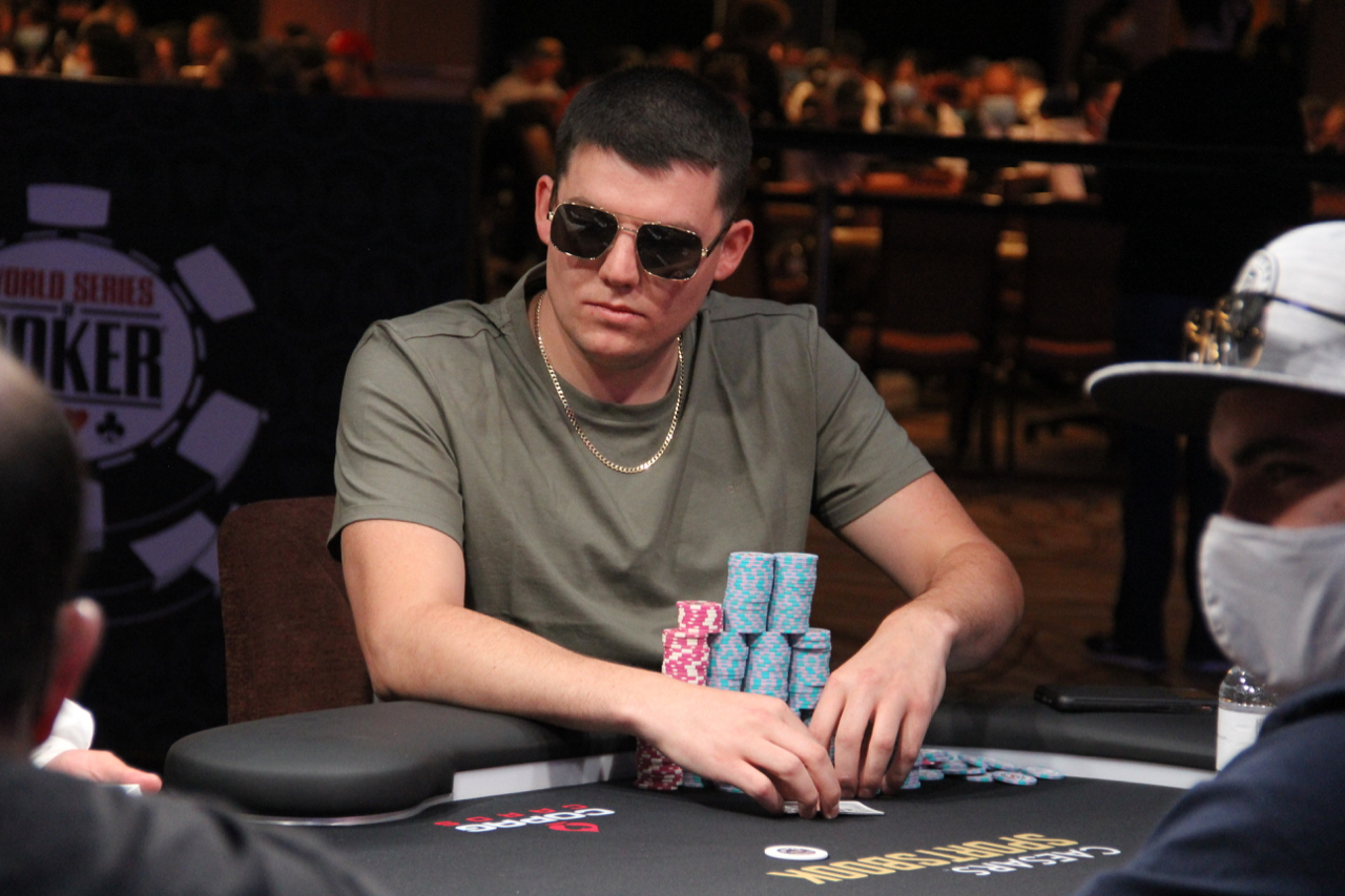 1747779035_original_Jesse_Lonis_2021_WSOP_Final_Table.jpg