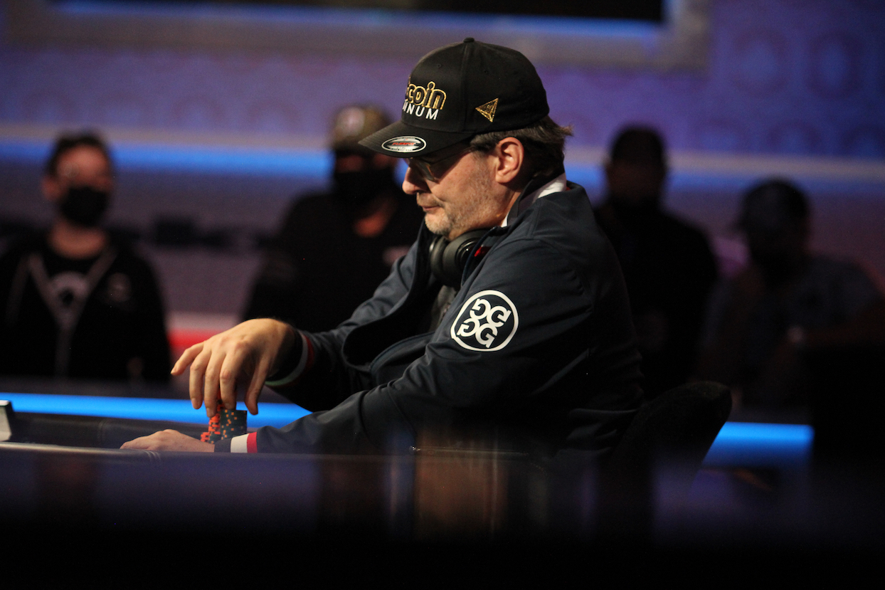 1747779440_original_Phil_Hellmuth_Heads-Up.jpg
