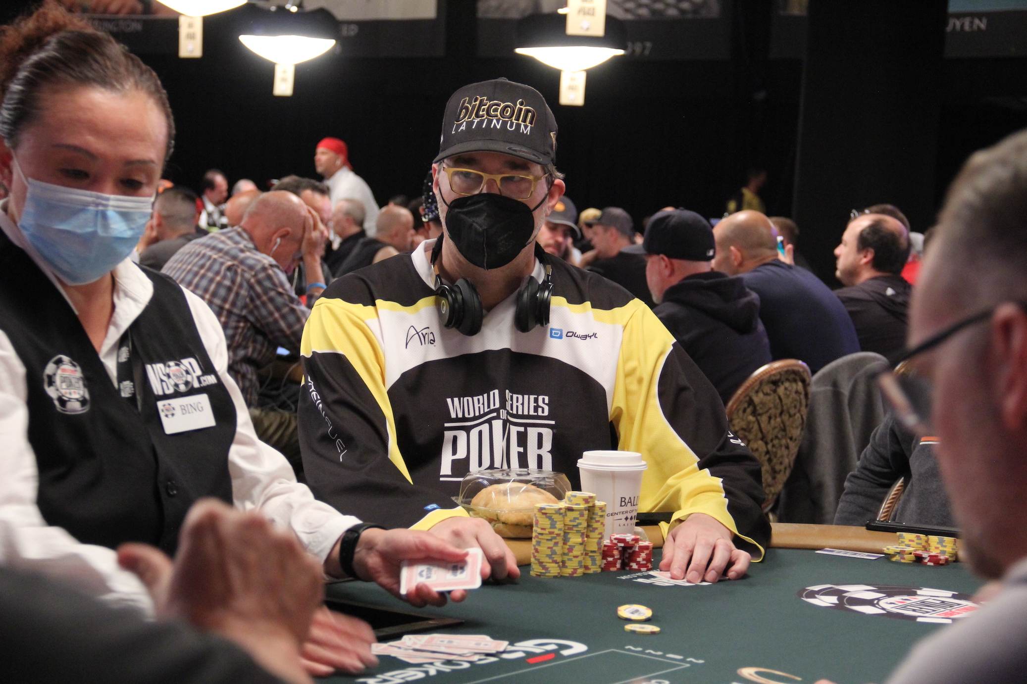1747780183_original_Phil_Hellmuth_2022_WSOP.JPG