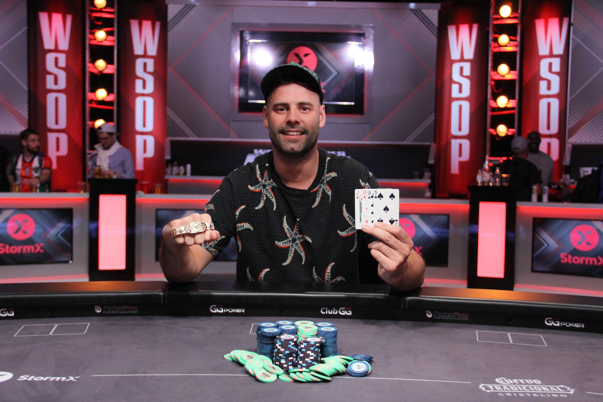 1747780752_original_Robert_Cowen_Wins_Bracelet.JPG