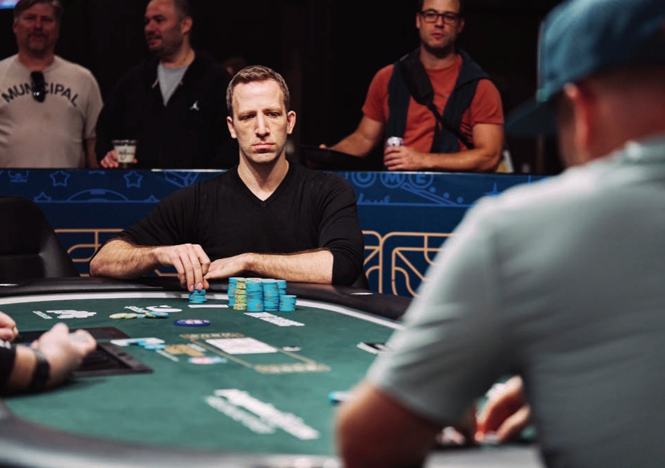Glaser Heads Up For WSOP Bracelet