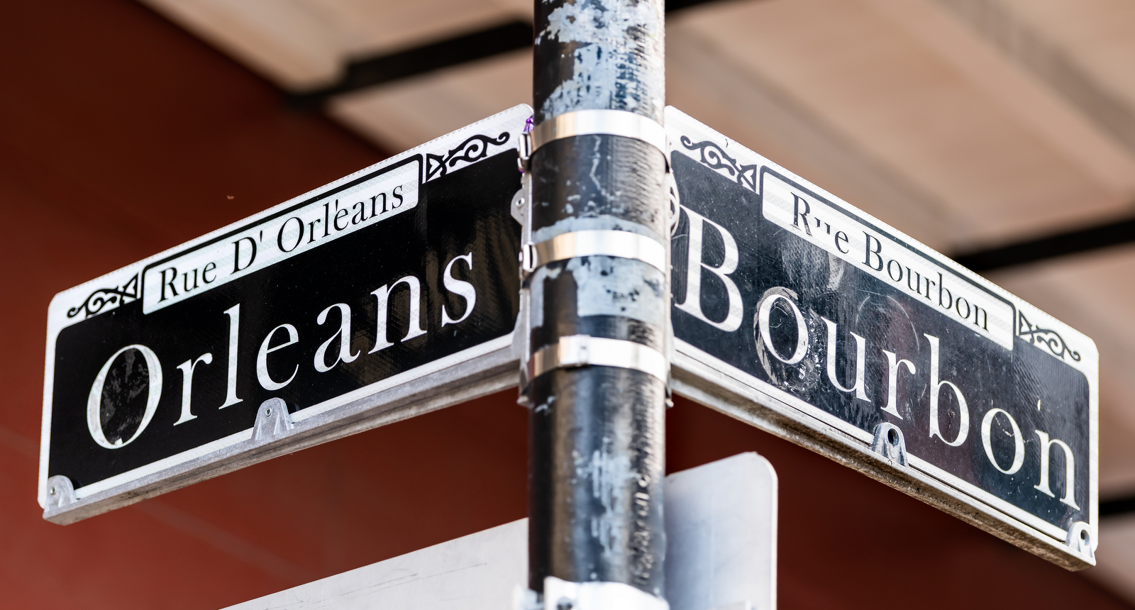 A picture of a New Orleans street sign