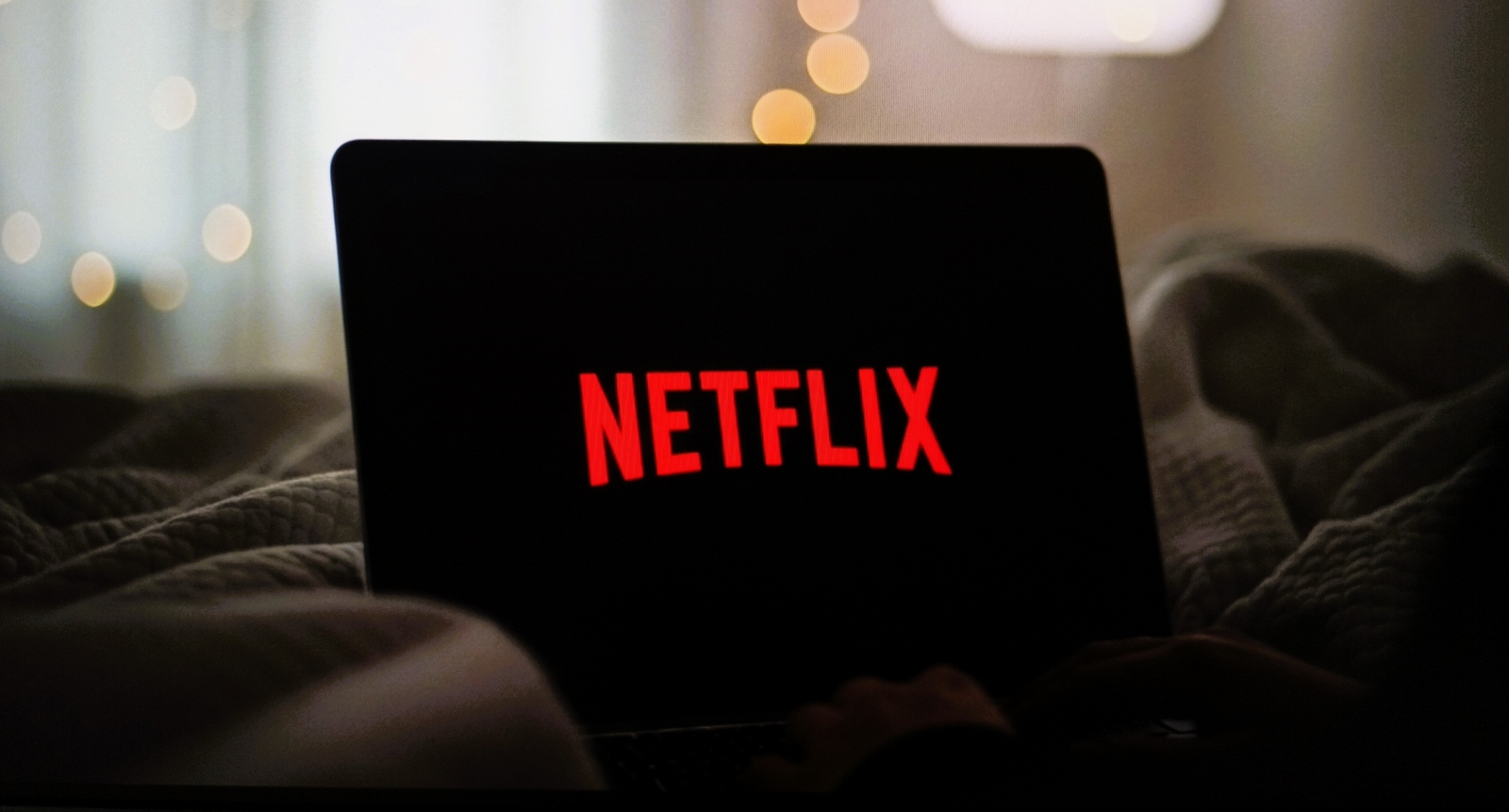 Netflix's 'The Roman' To Feature Oscar Isaac, Alec Baldwin - Poker News